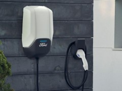 福特汽车公司停止出售电动汽车充电设备