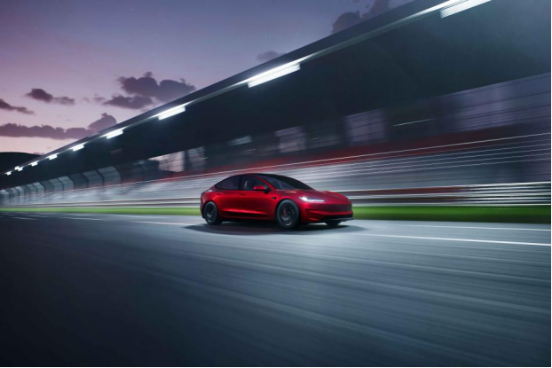 Model 3高性能版33.59万元开启预售，特斯拉全系高性能版车型已就位！2225