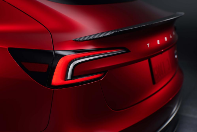 Model 3高性能版33.59万元开启预售，特斯拉全系高性能版车型已就位！3369