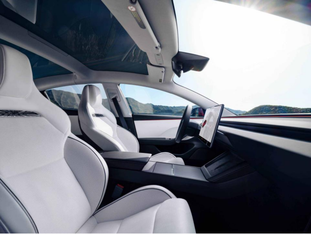 Model 3高性能版33.59万元开启预售，特斯拉全系高性能版车型已就位！3645