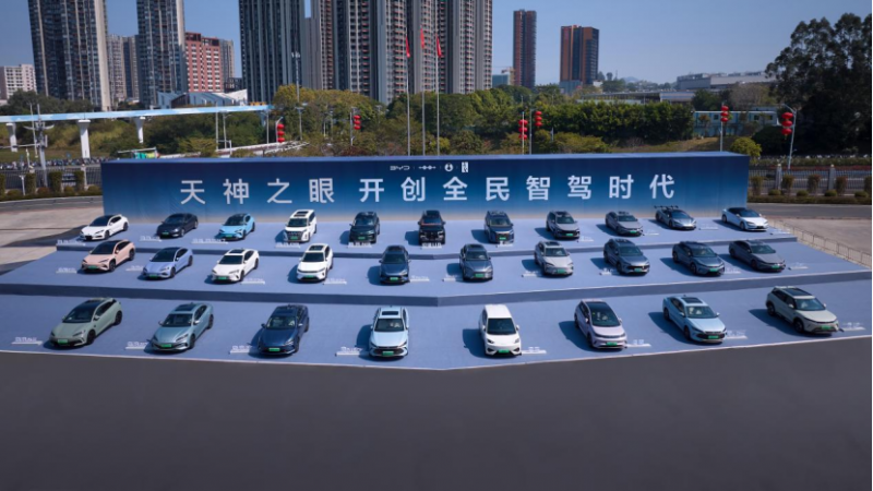 比亚迪率先实现媲美L4级智能泊车,官方承诺为安全兜底(1)973