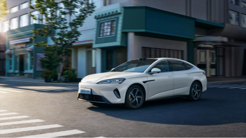 入门即满配,比亚迪2026款海豹07DM-i武汉上市,14.98万元起1852