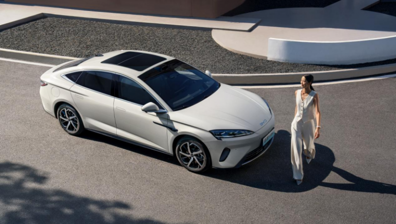 入门即满配,比亚迪2026款海豹07DM-i武汉上市,14.98万元起1944