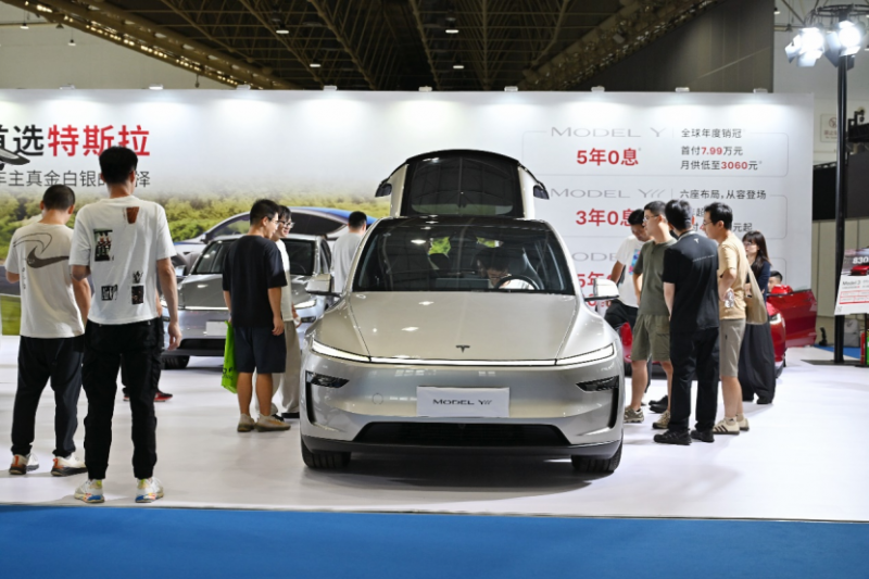 特斯拉携Model Y L亮相武汉国际车展 V4超级充电站在湖北加速布局(1)465