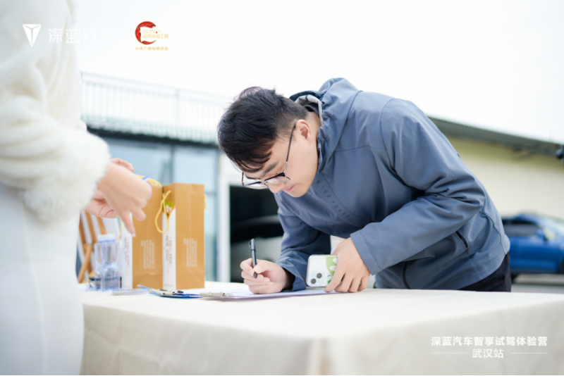 10月26日媒体发文通告318