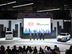 比亚迪亮相2025东京车展 全球首发K-EV