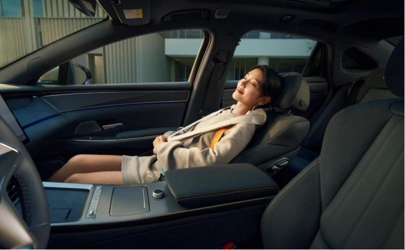 比亚迪汉L重磅上市1418