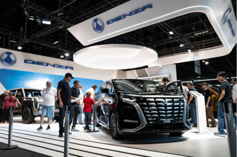 【代码已加】全球首款达成第30万辆交付的新能源豪华MPV,腾势D9再创中国豪华MPV新高度1136