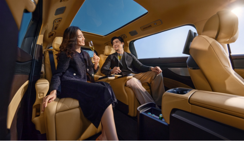 【代码已加】全球首款达成第30万辆交付的新能源豪华MPV,腾势D9再创中国豪华MPV新高度1319