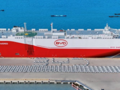 超越特斯拉！比亚迪问鼎2025年全球纯电销量冠军