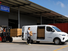 只加码不加价，2026款五菱扬光限时一口价6.98万起焕新预售！