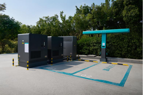 闪充破局 时代焕新1912