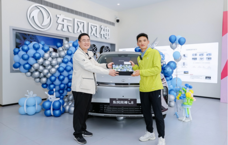 【新闻稿-精神共鸣】中国马拉松一哥丰配友,为何选择风神L8的零压SPA舱?-F393