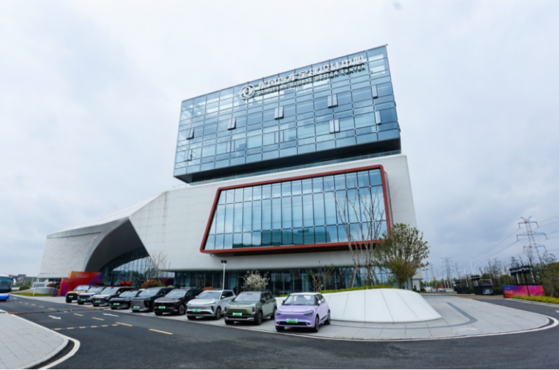 20260330【新闻稿】东方风韵绘新篇 设计跃迁启新程 东风汽车全球设计创新日在武汉举行1595