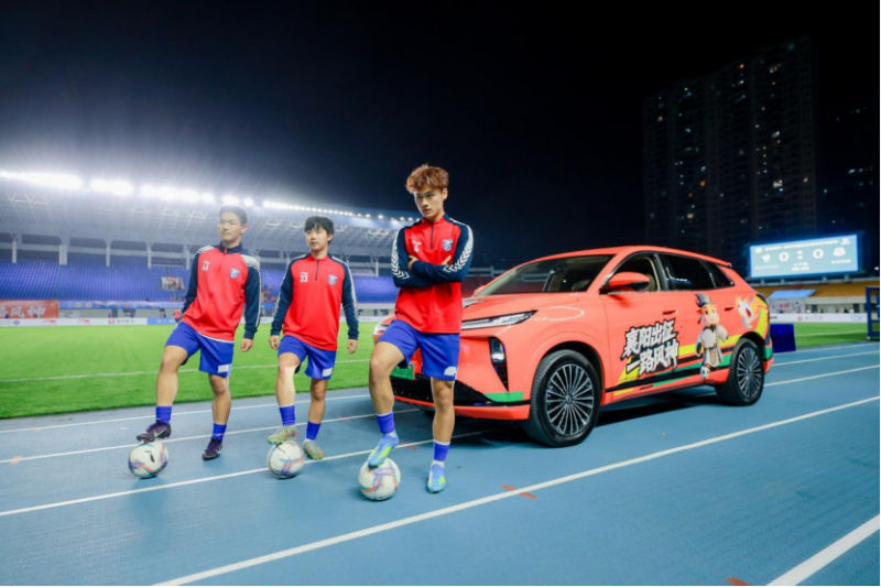 【地域情怀新闻稿】 一碗面，一场球，东风风神与湖北球迷双向奔赴743