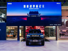 最强越野+顶尖智能 猛士M817 Ultimate震撼亮相北京车展