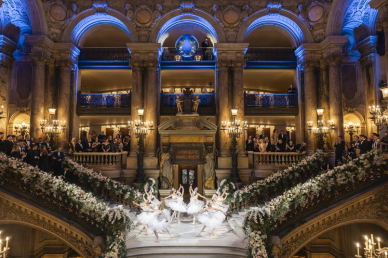 【424新闻稿】比亚迪集团包馆北京车展E3馆 五网四品牌同台亮相（终）1211