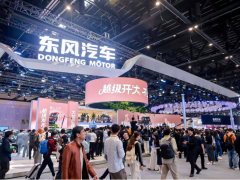 东风风神北京车展直击，持续向新重塑家庭出行温度