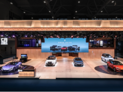仰望登陆粤港澳大湾区车展，以极致技术重塑豪华新境