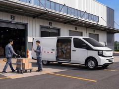 限时权益价8.89万起！长安凯程V919荣耀版8方上市
